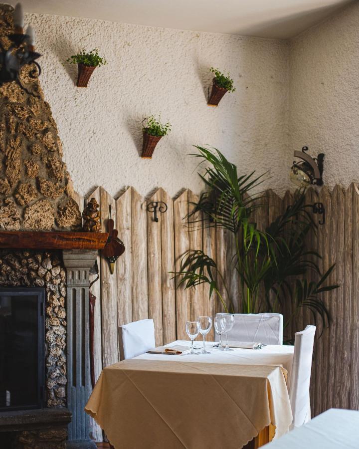 Locanda Del Boscaiolo Monasterolo del Castello Eksteriør bilde